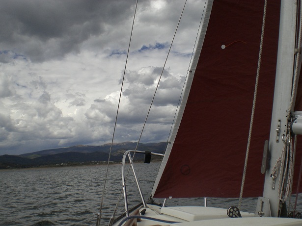 sweet-pea-sailing-on-lake-granby-co